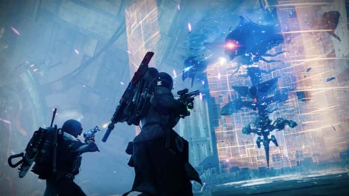 Players fighting a boss in Destiny 2.