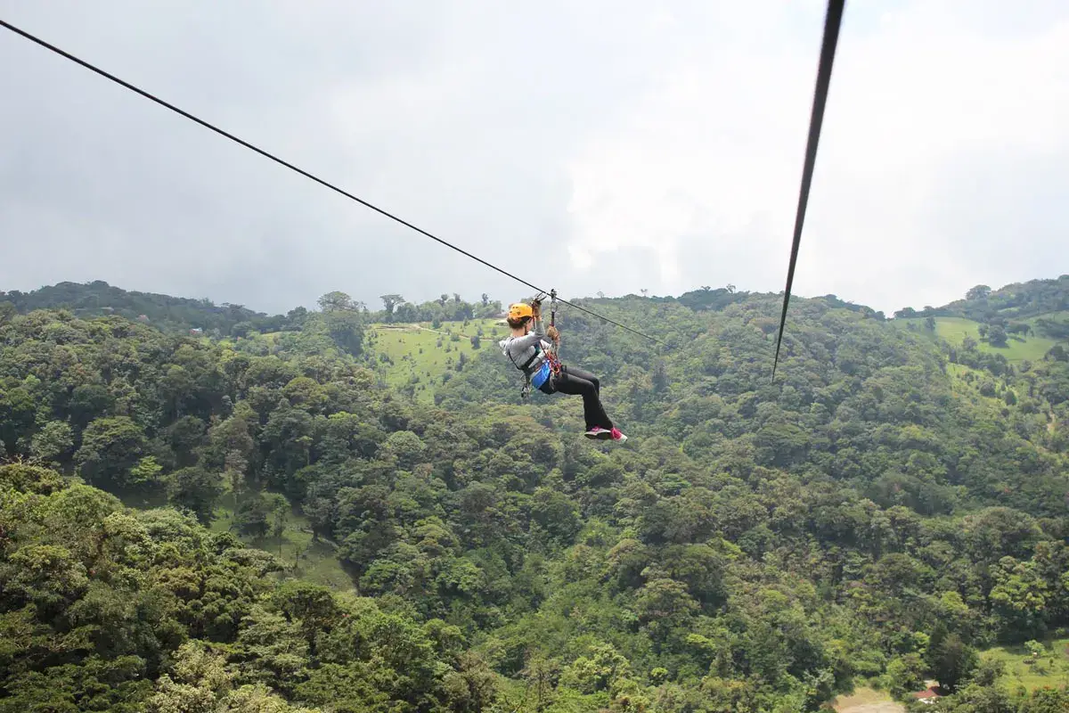 Ziplining at 100 % Aventura Monteverde, Costa Rica