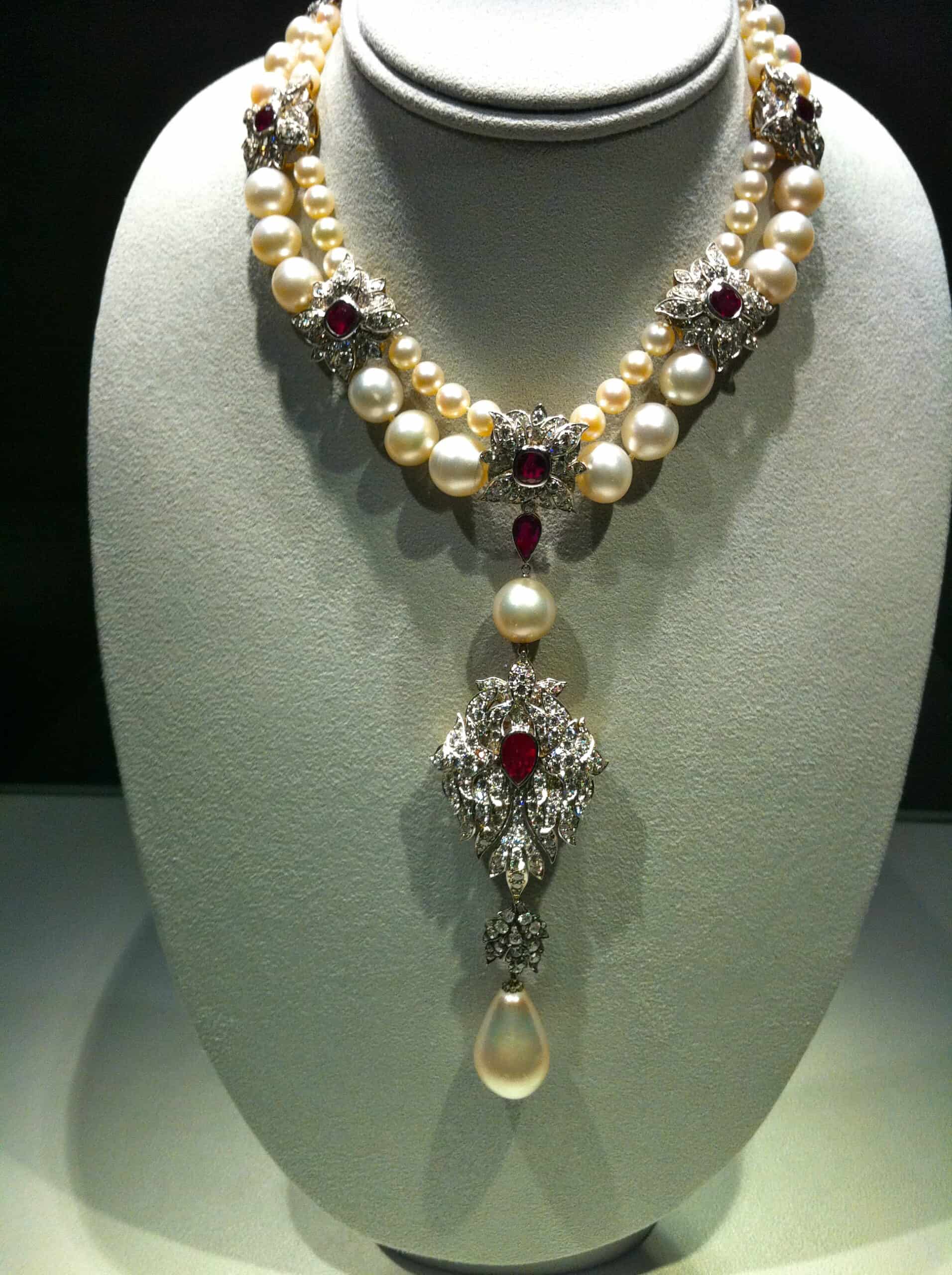 La Peregrina Pearl Necklace