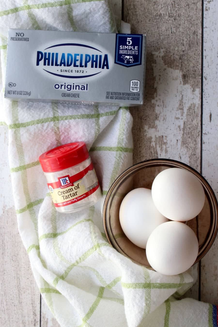 three ingredients to make cloud bread