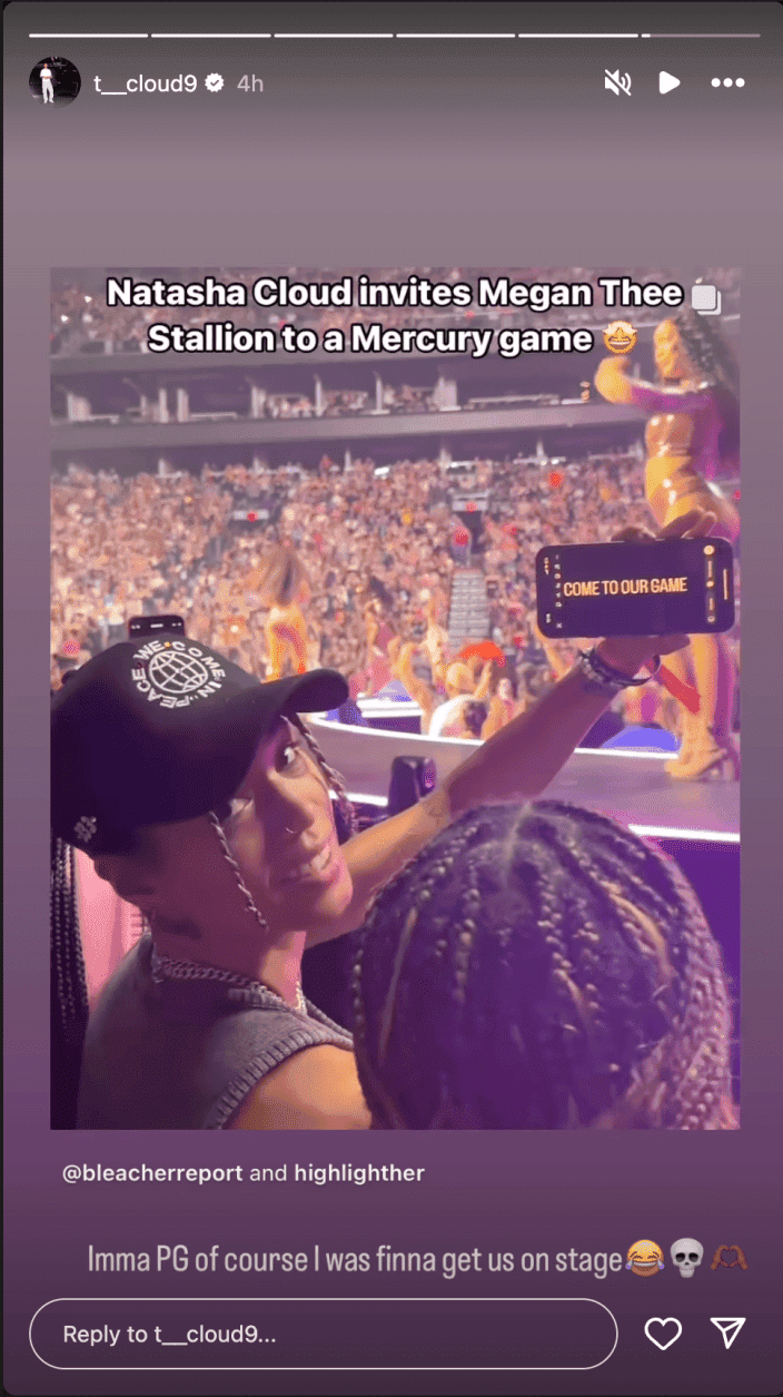 Megan Thee Stallion & WNBA’s Phoenix Mercury On Stage: Video