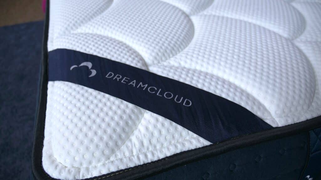 dreamcloud memory foam tag