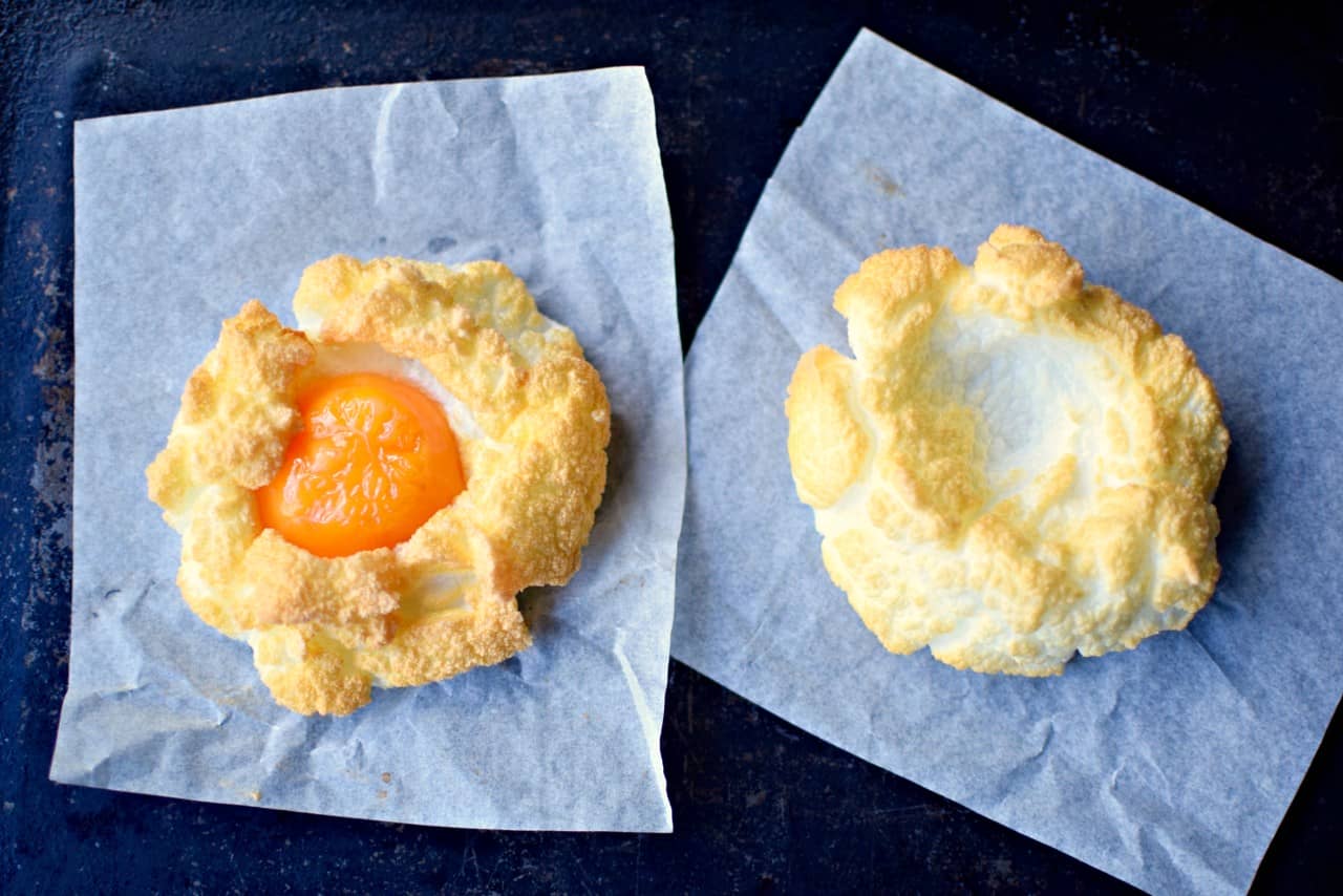 Breakfast doesn't get more fun than cloud eggs. Whip your egg whites until fluffy, bake a little, reintroduce the yolk, bake a little more and, et voilà - cloud eggs. This Instagram favourite is one of the easiest and healthiest food trends of 2017. Just two ingredients and whatever you wish to fold in or tuck underneath (dal!). A perfect little ray of sunshine for breakfast, brunch, lunch or dinner. Get cracking!