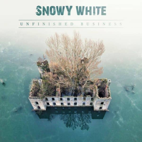 Review: Snowy White