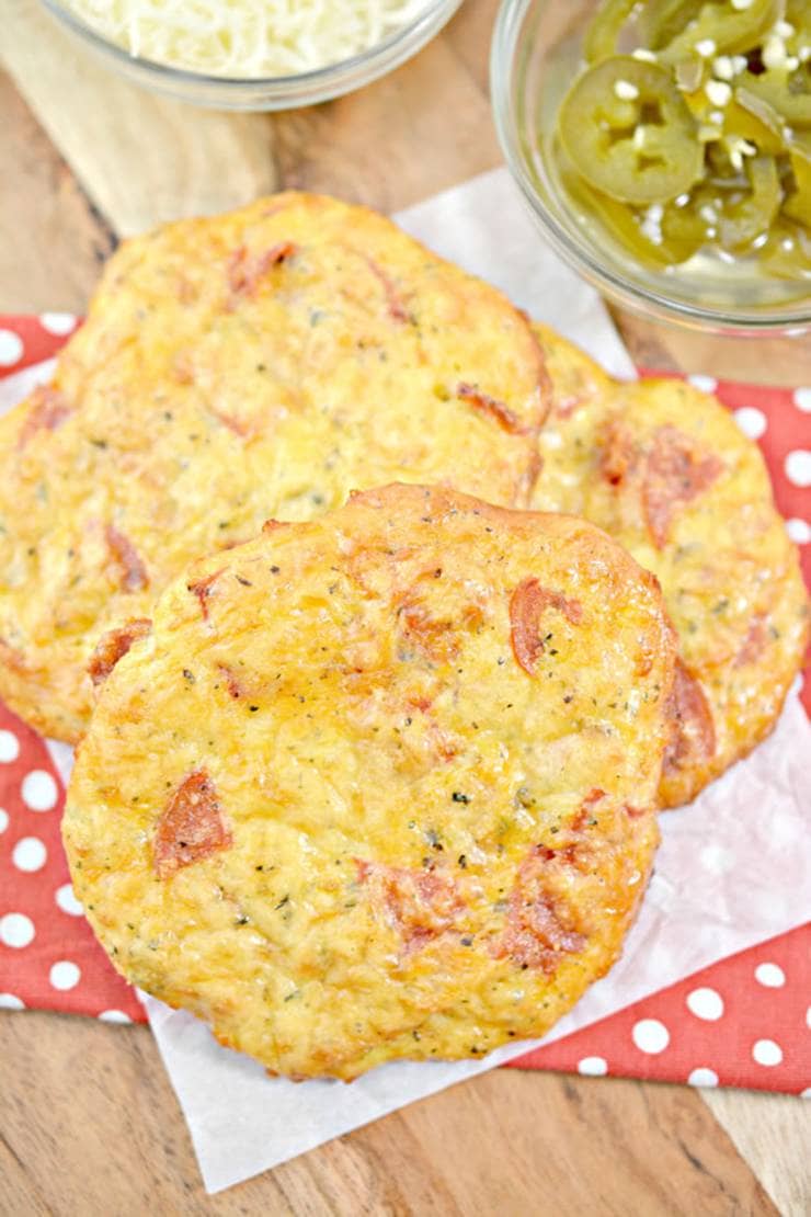 Keto Cloud Bread! BEST Low Carb Cloud Bread Pepperoni Pizza Idea - Quick & Easy Ketogenic Diet Recipe - Keto Friendly