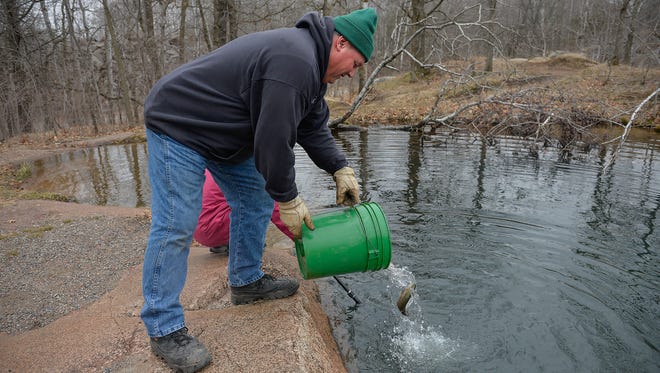 Urban fishing: Stocked ponds draw city dwellers, newbies